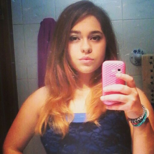 Me encanta viajar, m encantan los animales, m encanta estar de vacaciones y m encantas tu  ;)