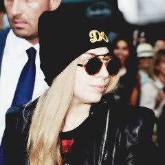 vainabiopfvr's profile picture. siga @imbrudeuso e @tattooedmars, seguimos de volta, obrigado!