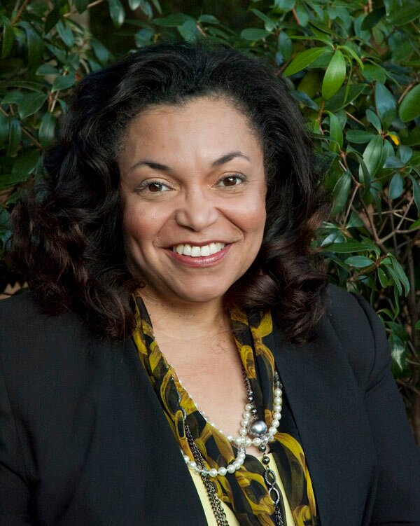 #Sustainability Strategist. I am an #entrepreneur, a teacher, a minister, and a mom at any given moment. I am #Lolalisa.