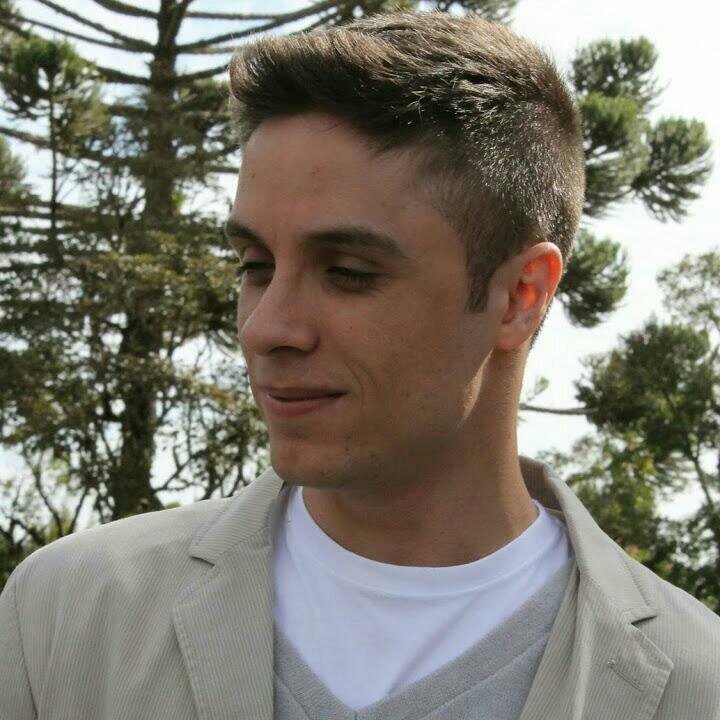 Particle physicist, physics teacher, MG - Brazil CEFET-MG