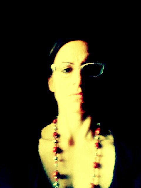 LauraGuadag's profile picture. in cerca di arte e libri da leggere