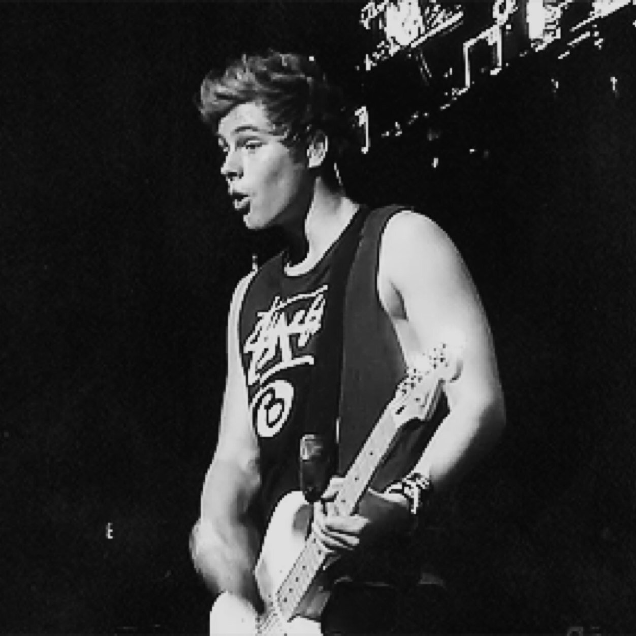 If you see this you're perfect, forget what anyone else thinks, babe i love you~ 5SOS/Magcon/Janoskians/ArianaGrande