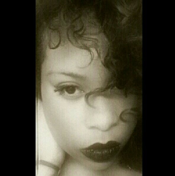 if yu aint complimentin' than yu just hatin'/ (lesbian)