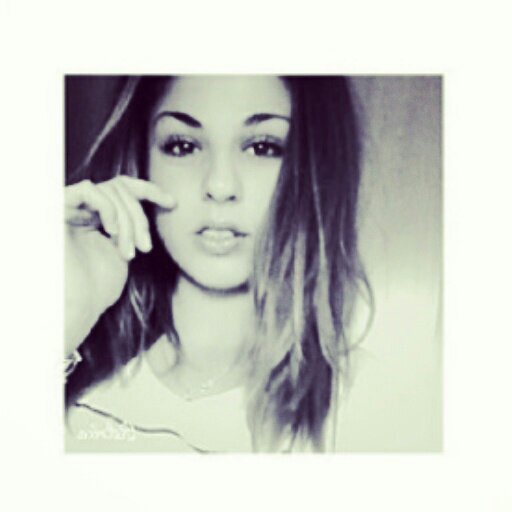 AliciaGracia97's profile picture. Rubia, pero no tonta. Del 97