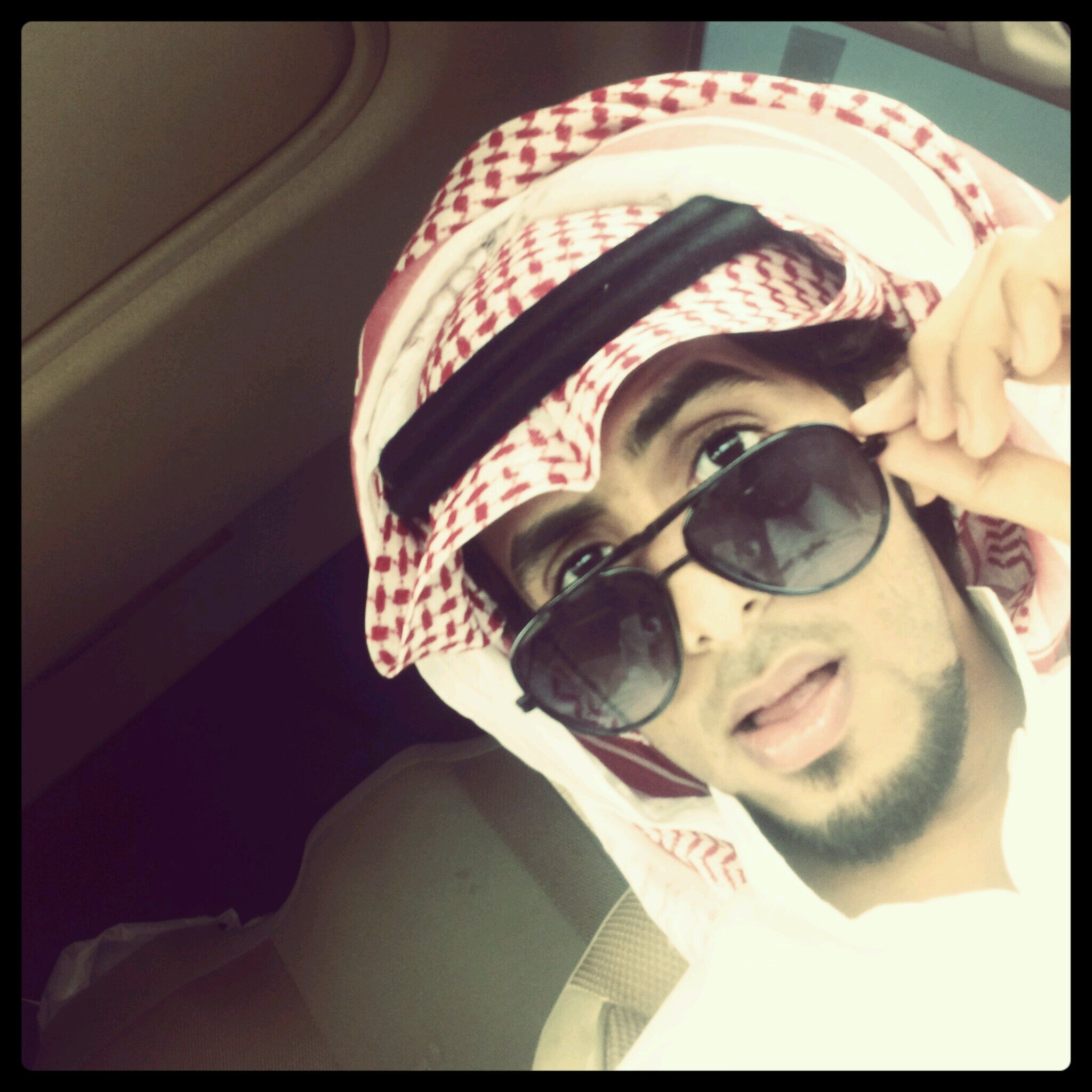 ‏‏هيما الحربي من القنفذه طالب جامعي بجامعه ام القرى ♡للاضافات البي بي PIN: 2BA1D520