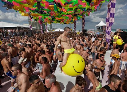 Información sobre las mejores Fiestas & Asterawer celebrados en Málaga, Venta de Entradas & Listas. Contacta con nosotros a través de Twitter o Facebook