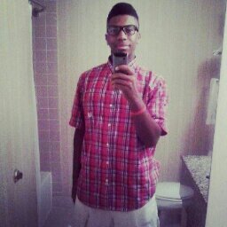 chez2397's profile picture. Snapchat:yo_chez | Twitter Wifey:@xx_baecole  |
The Scrub Boy™ (€¥°]«¥^^)
| #BallisLife | IG:feb3rd_rj