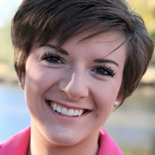 Aspiring sports and entertainment journalist, Walter Cronkite School of Journalism and Mass Comm at ASU graduate, Denver Broncos and country music enthusiast