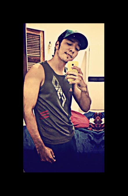 Instagram @elanoduff123