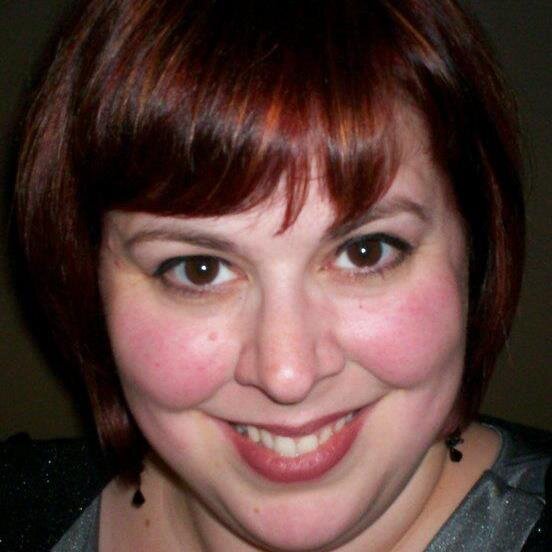 I am a 911 Dispatcher, social media manager for @StumptownStages, and Independent Scentsy Consultant.  I love to read, play Everquest 2,and ballroom dance.