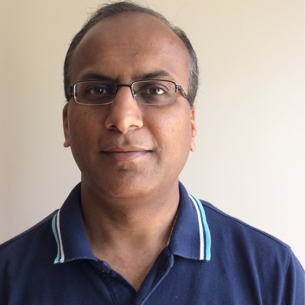 avrenal's profile picture. 