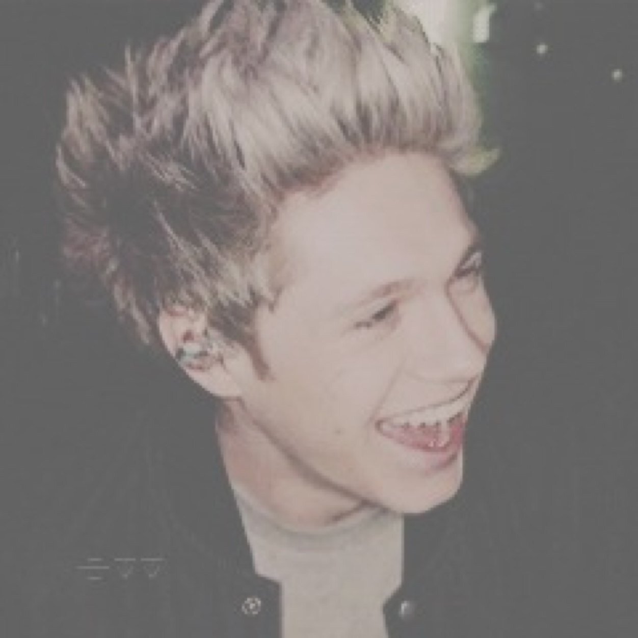 Free follow but if you want to follow @tryanniall that be cool