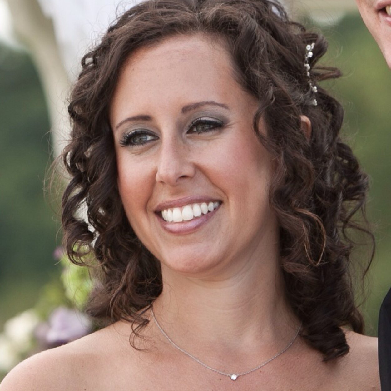Educator; @JCrew enthusiast; restaurant and wine explorer; beach lover; mom. #GoBlue #GoGiants