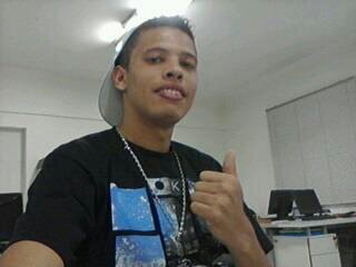 .....Pois tudo aquilo que realmnte é nosso, 
nunca se vai pra sempre.
(BOB MARLEY)