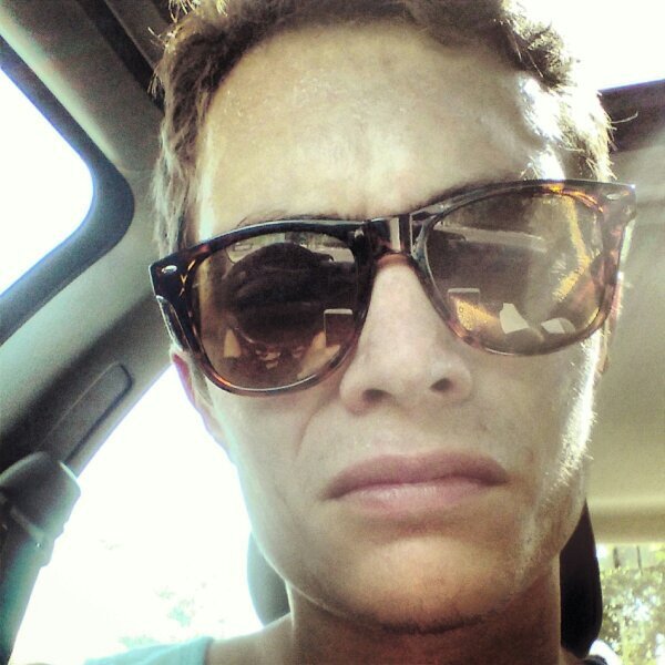 wadingindaocean's profile picture. livin in my dreams