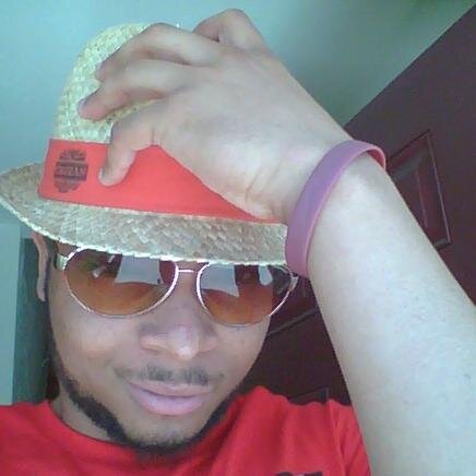 $з==(◣◢)┌∩┐   Real ill  Pay me in Euros