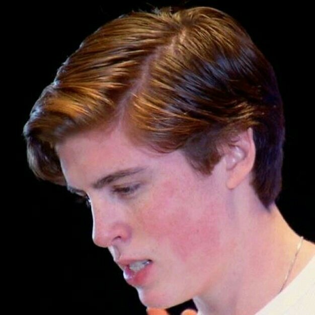 sam woolf's hair is magical