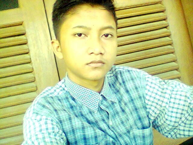 ﺍﻟﺴَّﻼَﻡُ ﻋَﻠَﻴْﻜُﻢْ ﻭَﺭَﺣْﻤَﺔُ ﺍﻟﻠﻪِ ﻭَﺑَﺮَﻛَﺎﺗُﻪُ
(Assalamu ‘alaikum Wr. Wb)