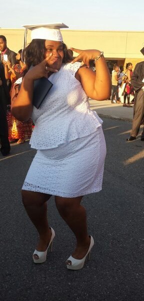 I'm a little short chubby cute chick full of ambition I ain't got no where to go but up Freeeeeee them real niggas Piic and Jon Jon