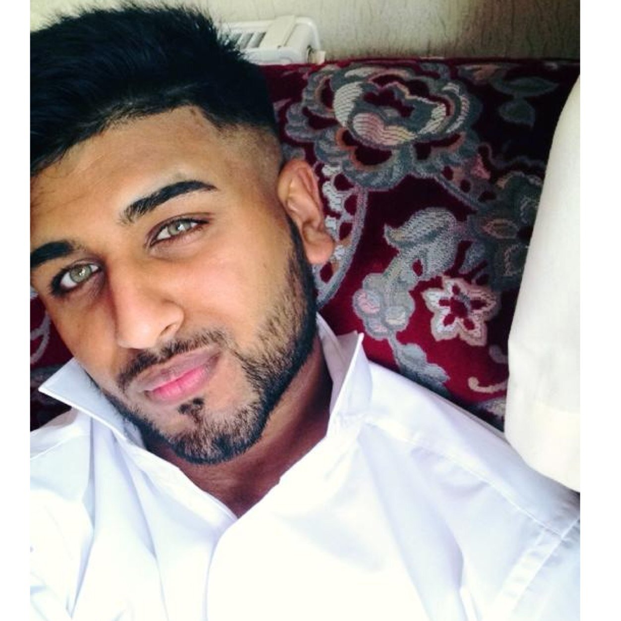Dont Use This Twitter... Follow Me On My New Twitter.. @SameerNottz