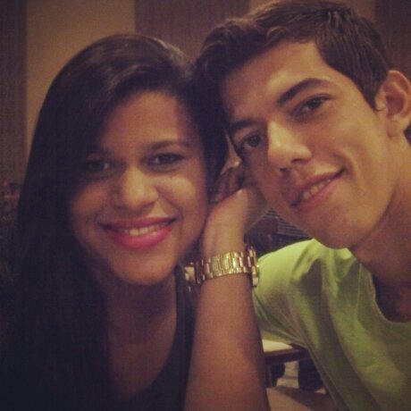 NaahAbade's profile picture. - Não minto para ser bem recebida, não tenho saco para fazer social, sou escorpiana e ainda por cima crítica ;)