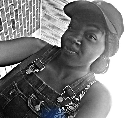 Follow && I'll Return 
Kik:_khristine
IG :Ayo_Vanna