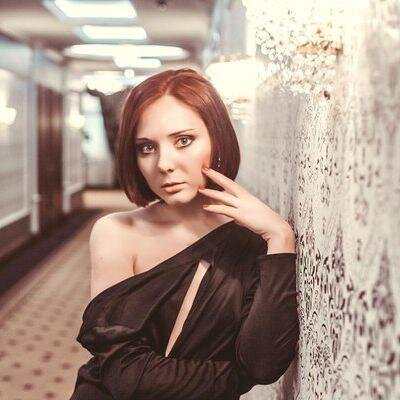Здравствуйте все. Стараюсь общаться оптимистично. Люблю обсуждать разные новости. Я общительная как человек.