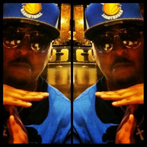 East Oakland Head Buster,,,,, Athletic Tha MixTape!!!! Go get that !!!!! STILL SIDIN' !!! 500