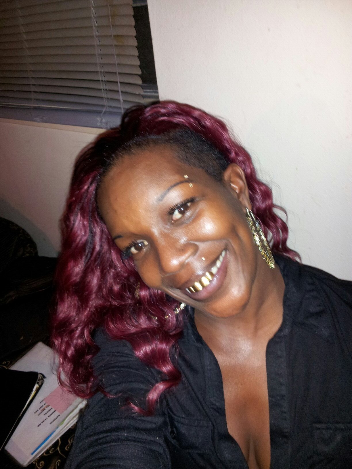 Business owner/operator dnt buh-lee me juz watch