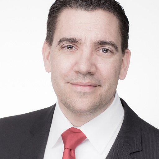 Passionate Software Tester, Apple Geek, Bon Vivant, Shark Diver, Film Lover, Marathon Runner and proud Father Mastodon: @macstoll@mastodon.world