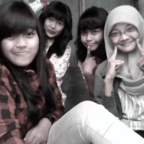 Dito Khen Huds | Jupiter Shop |   Friend' @Tahmila_Fidiati :) | Matsanema | SMK N 2 Magelang