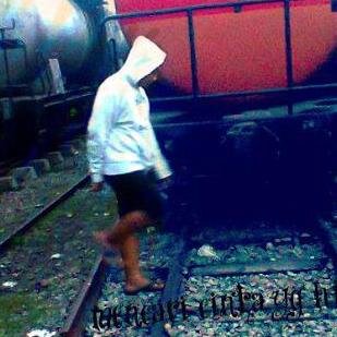 selagi seseorang masih bisa b'napas di saat itu
dia akan brubah menjadi yg lbih baik

add me to FB yudha pradana