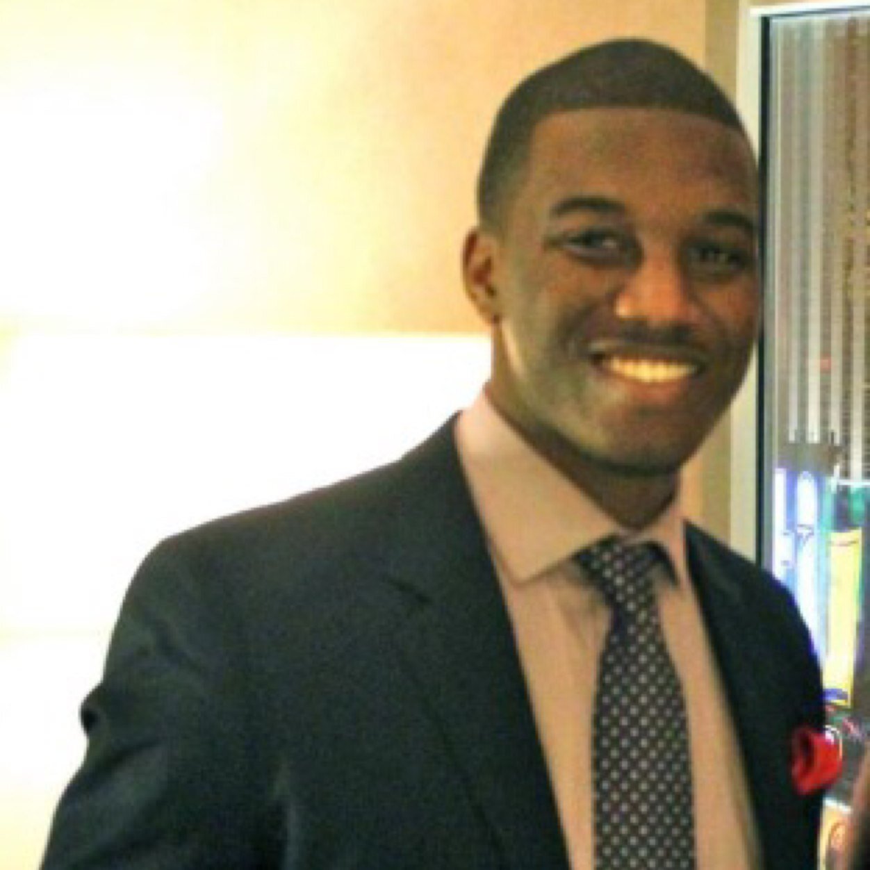 A Modern Realtor (CA) Selling Dreams Buying Opportunity