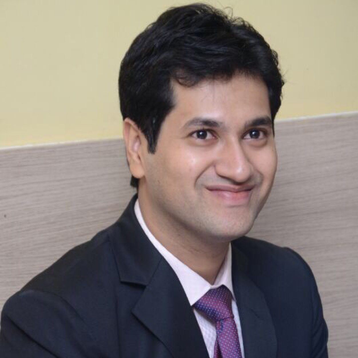 Entrepreneur focused on developing software solutions to enhance productivity. Passionate about leveraging technology to drive efficiency.