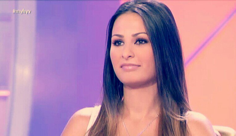 Hasta el infinito contigo princesa. Gracias por formar parte de mi vida... Verte a ti sonreír me da fuerzas para seguir adelante. ♥ ¡TE QUIERO MUCHO CARIÑO! ♥