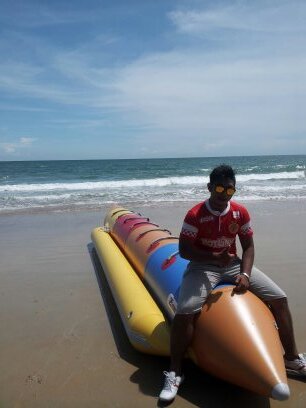 im a BUSINESS MAN of

SC SERVICES
SC TRANSPORTATION
SC CAFE
PTA CORPORATION(
EES GLOBAL ENT.
SCUBA DIVING INTERNATIONAL
SALAM ENT.
HARMONY DRIVING SCHOOL