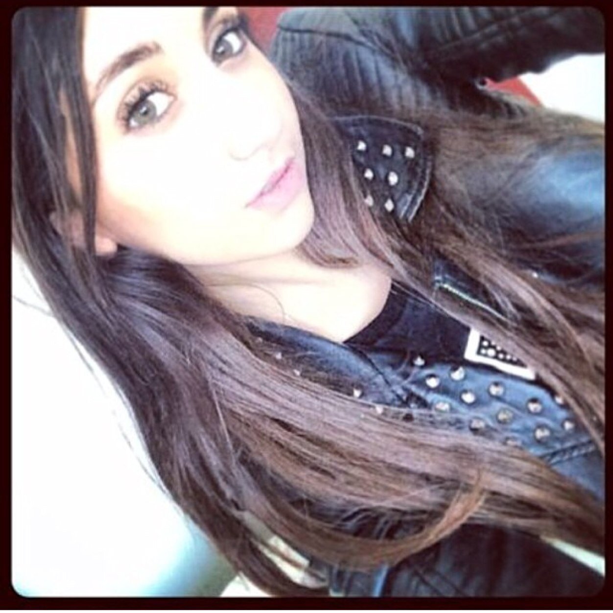 Insta: @rominaelden