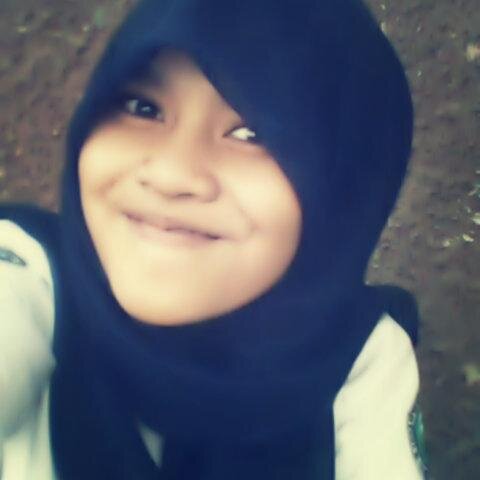 always smilling and always cover the sadness it must be !!