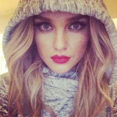 i am a mixer got a problem?yes i love my idols more than i love pizza                              SALUTE