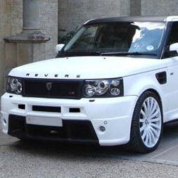 We tweet photos of nice cars
Promote: 
1 tweet = €60.-
1 tweet /w link a/o picture = €80.- 
Mention for fb and DM.