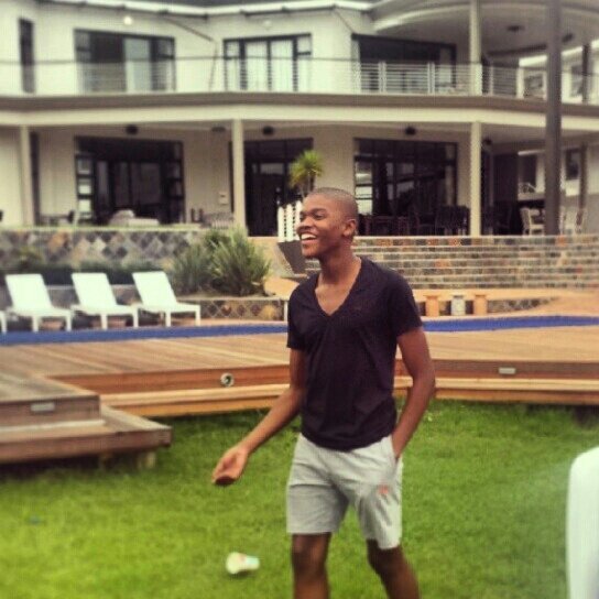 NdelaM123's profile picture. Blood is thicker than water where I come from:). Living in the moment! IG: Ndelam123 #EastLondon