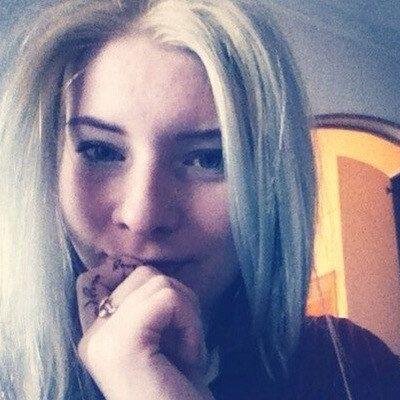 Хочу думать шутя. Мне нравится общаться с людьми. В жизни коммуникабельная. Живу в прекрасном городе.
