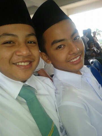 blckevo's profile picture. asalkan mereka bahagia