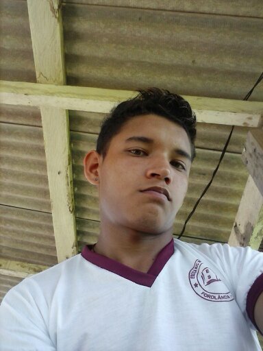 Amo futebol ,pizza e praia