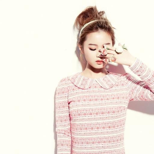 [V] @RefugioEnt_RP  |Lee HI 이하이 | 96 Line | Can Speak English ( ´ ▽ ` )ﾉ | Greet (。･д･)ﾉﾞ | Need Agency,Fams,Friend Natural And Permanent (o´ω`o)ﾉ