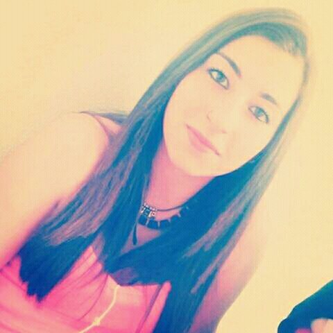 'Lo único difícil de crecer en esta jungla , es saber seguir de pie , cuando todo se derrumba' [SER Y DURAR]♡.