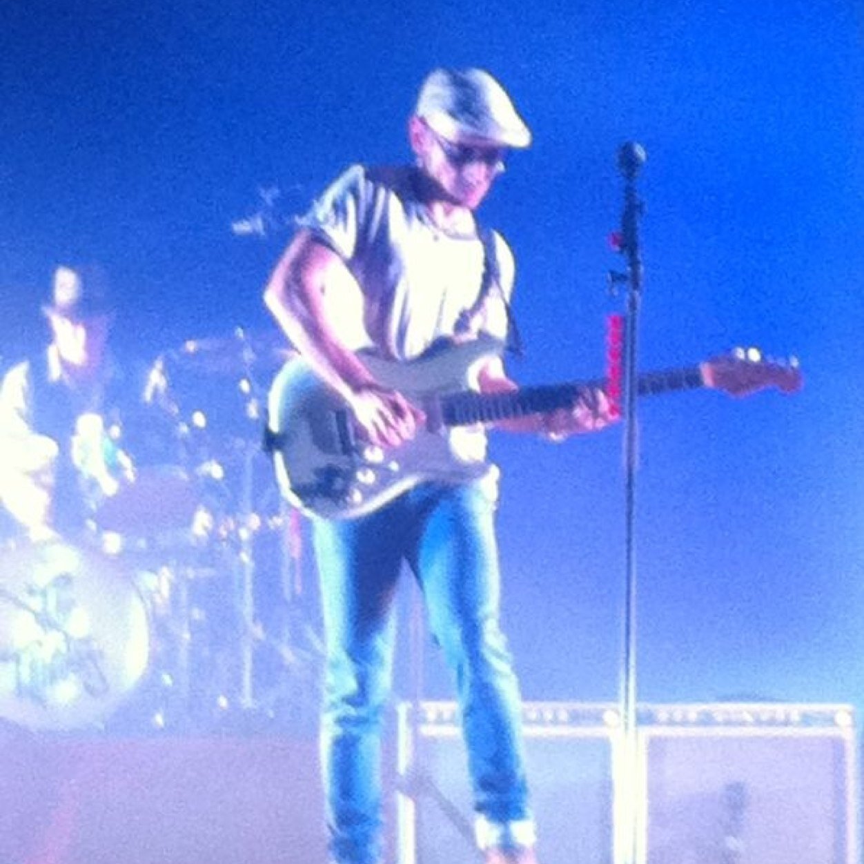 fjramos68's profile picture. Si te enteras de lo que sabe el mago deja de ser magia.