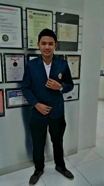 FE.MANAJEMEN.UMK                                                .This is my life.                                                     IG : mdymaskpr