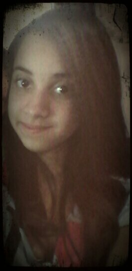 # Nunca permita que sua felicidade,dependa de algo que possa perder' ...♪♫