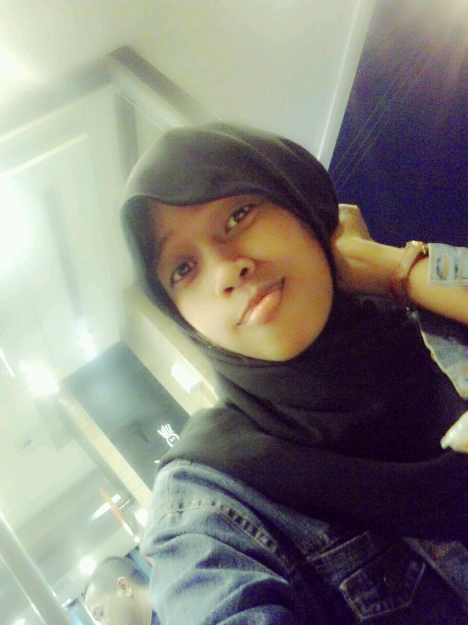 HerinaW's profile picture. ninoy :*